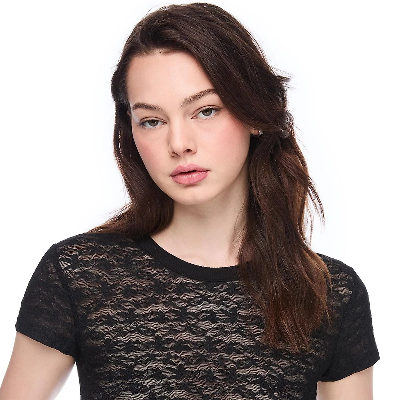 No Boundaries Women's Lace T-Shirt