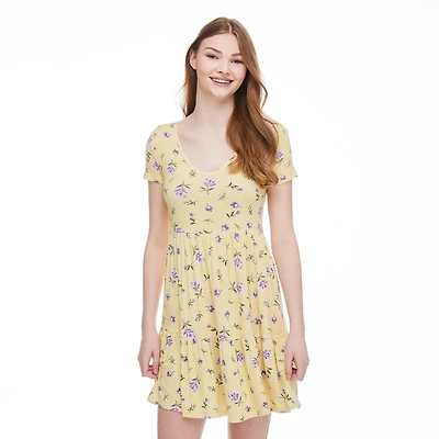Robe de style nuisette avec jupe étagée No Boundaries pour femmes