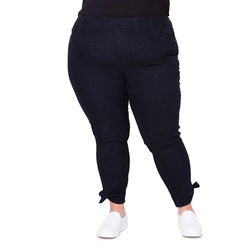 WeInfluence Women's Plus Size Slim Leg Jeans