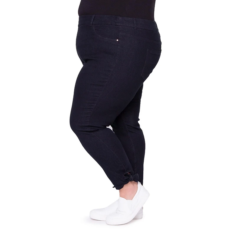 WeInfluence Women's Plus Size Slim Leg Jeans