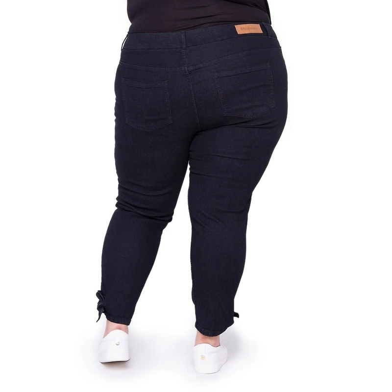 WeInfluence Women's Plus Size Slim Leg Jeans
