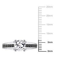 Bague  avec 1.38 carat de saphir blanc synthétique et 0.14 carat de diamants noirs en argent sterling