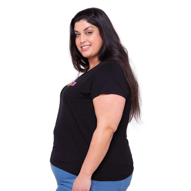 WeInfluence Women's Plus Size Short Sleeve T-Shirt