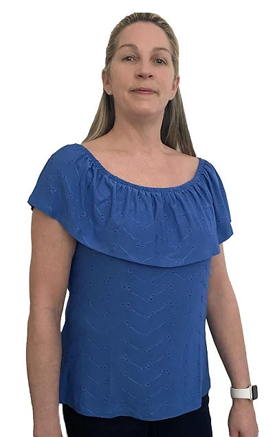 Time Square Haut sans manches à col large et volants