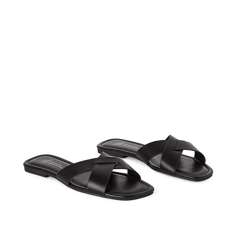 Time and Tru Women's Slip On Sandals