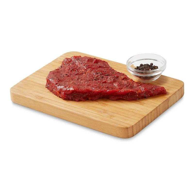 Boeuf Quebec Seasoned Montreal Style Beef Round Steak, 1 piece, 190 g