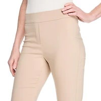 Iyla Women's Pull-On Capri Pant