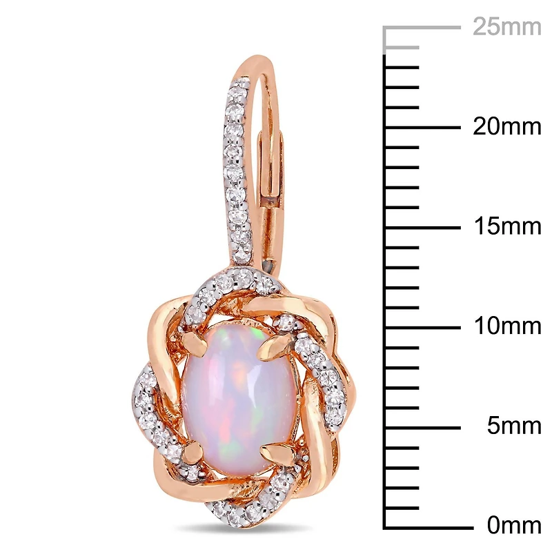 Boucles d’oreilles Miabella à auréole torsadée avec 1-1/2 CT PBT d’opale et 1/4 ct poids total de diamants en or rose 10ct