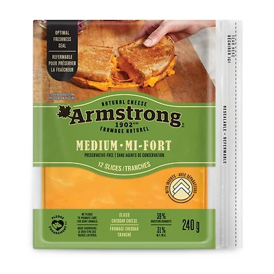 Armstrong Medium Cheddar Cheese Slices