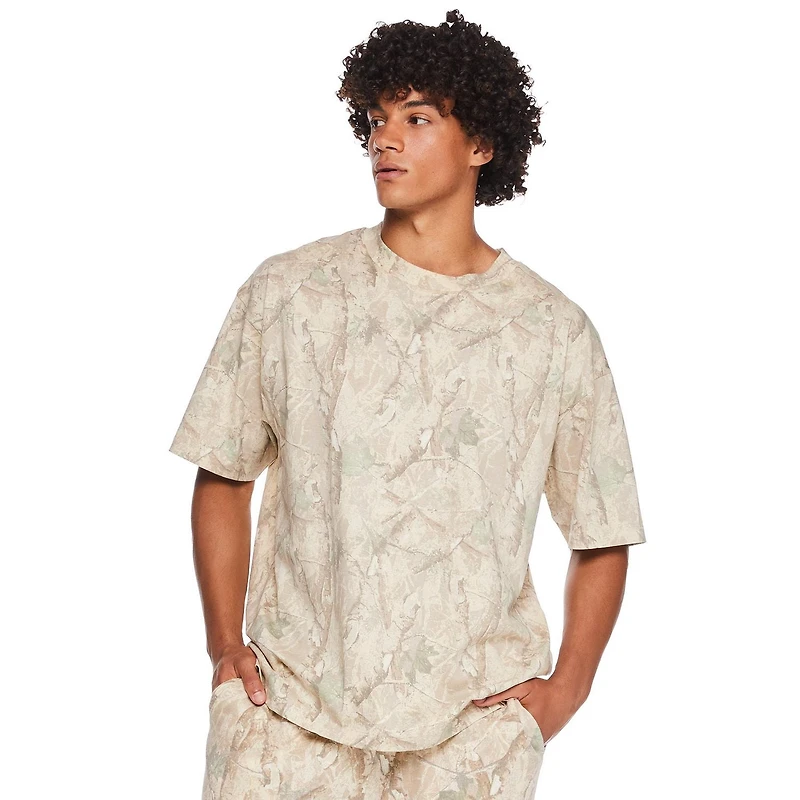 No Boundaries Men's Oversized Short Sleeve T-Shirt