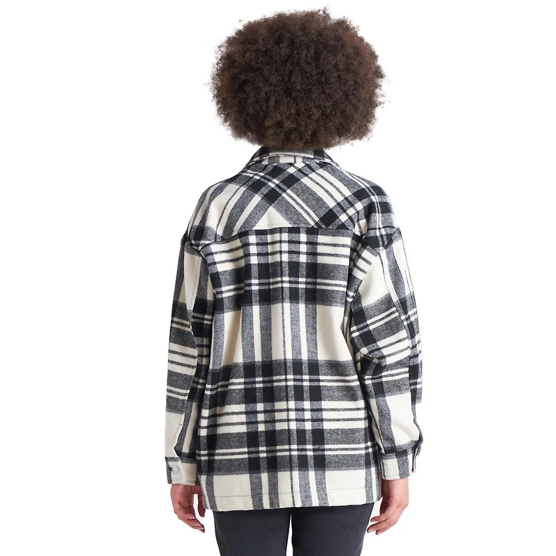 Veste manche longue 4 poches, bouton sur le devant