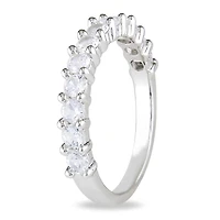 Jonc de mariage Miabella avec 1.10 carat de saphir blanc synthétique en argent sterling