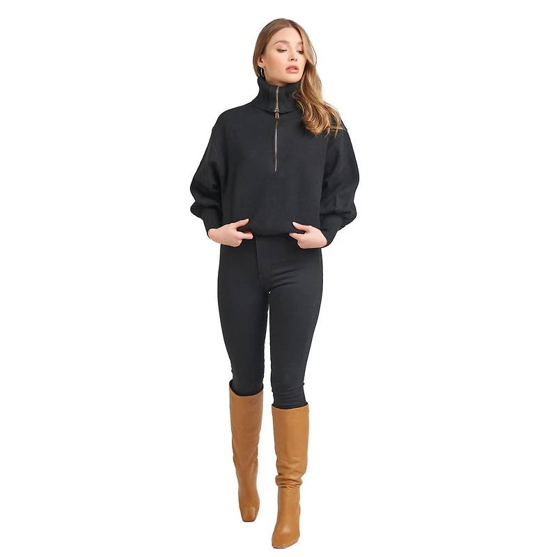 Robe Tunique en pull de tricot a col demi zip a manche longue bouffante.