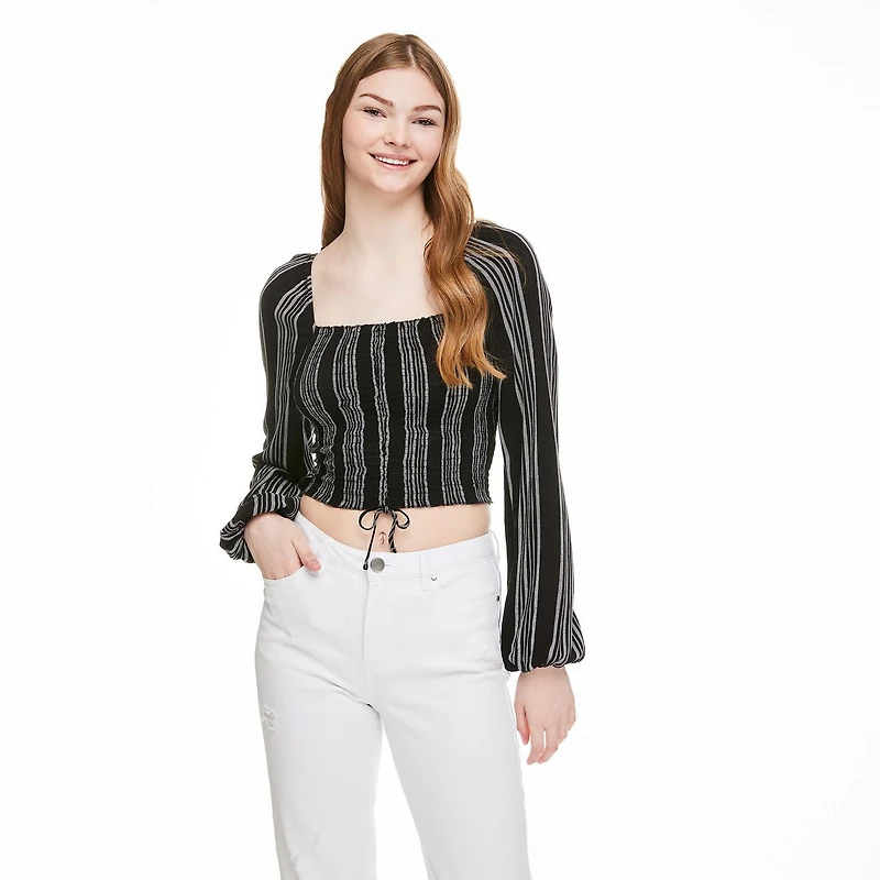 Haut avec smocks et manches de style poète No Boundaries pour femmes