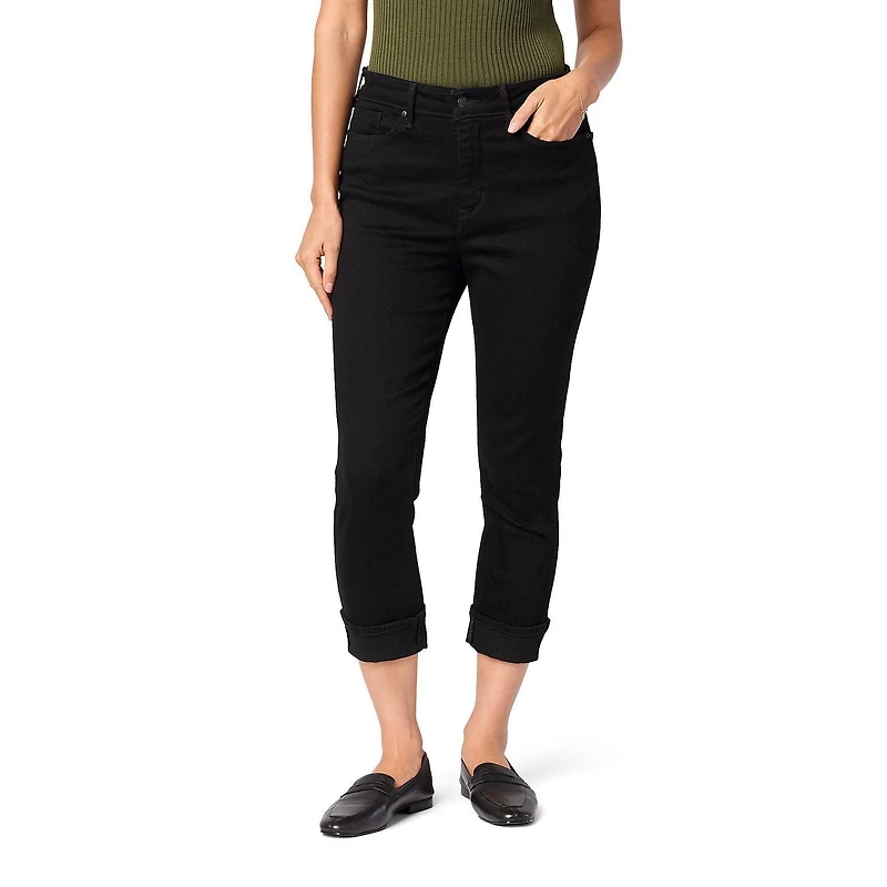 Levi Strauss Signature™ Women's Mid Rise Capris (Online only