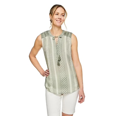 Iyla Women's Sleeveless Peasant Top