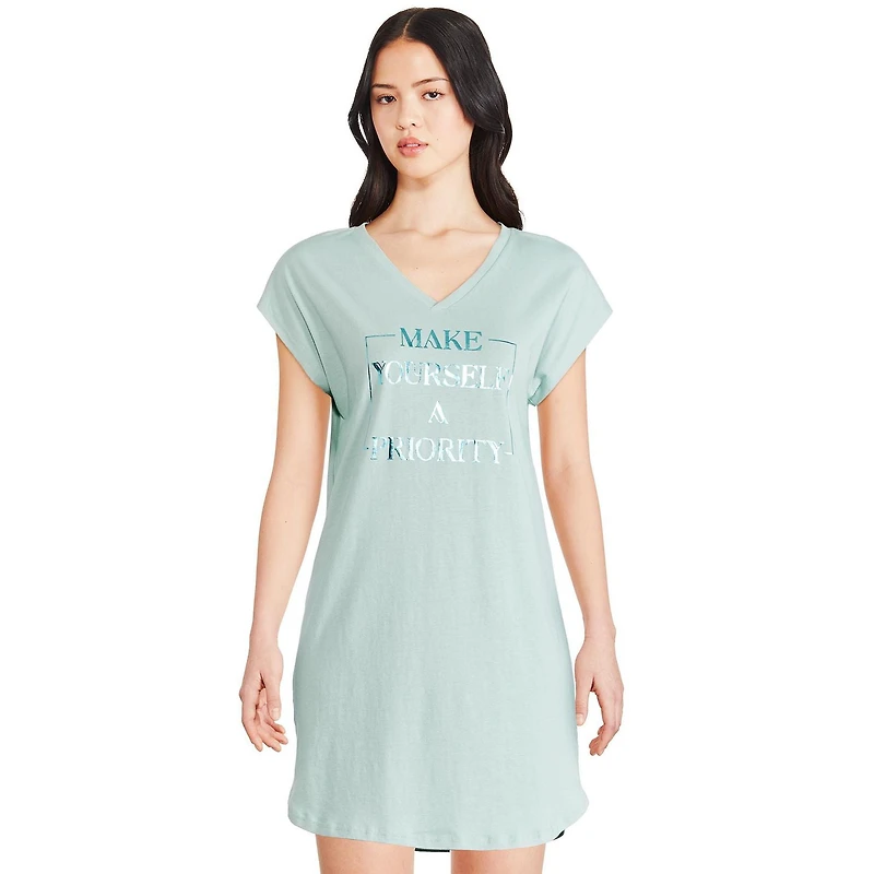 Chemise de nuit à encolure en V George pour femmes