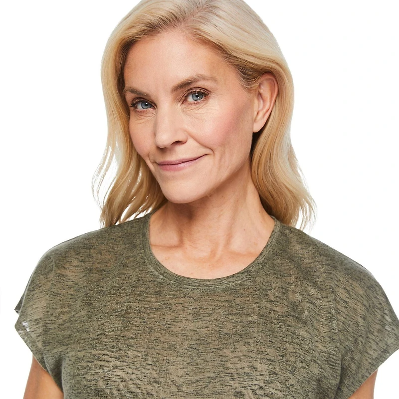 Iyla Women's Button Back Tee