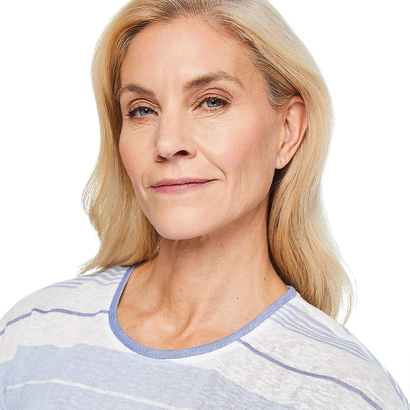 Iyla Women's Button Back Tee