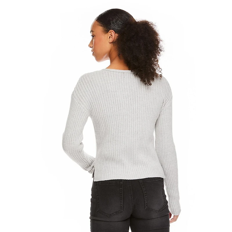 No Boundaries Women's V-Neckline Sweater