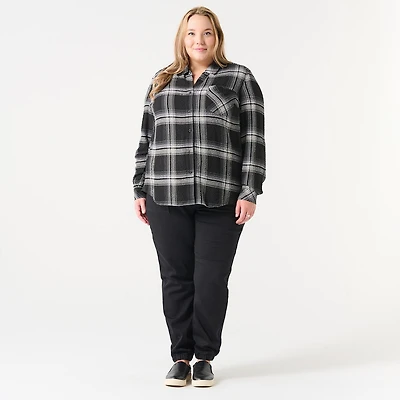 BUTTON FRONT PLAID SHIRT