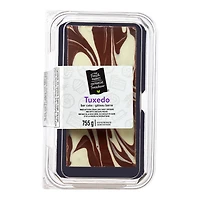 Your Fresh Market Tuxedo Bar Cake, 755 g