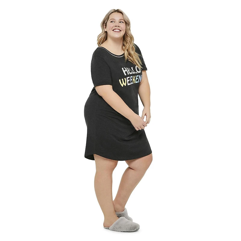 Chemise de nuit avec revers roulés George Plus pour femmes