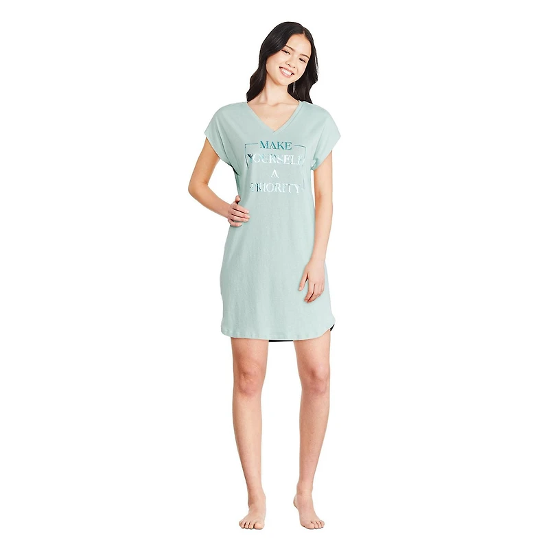 Chemise de nuit à encolure en V George pour femmes