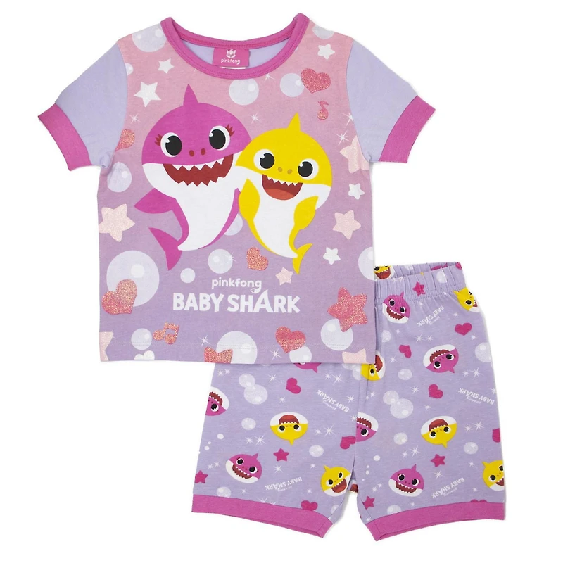Baby Shark Ensemble de pyjama 2 pièce pour fille. L'ensemble comprends un haute à manche courte et une culotte courte
