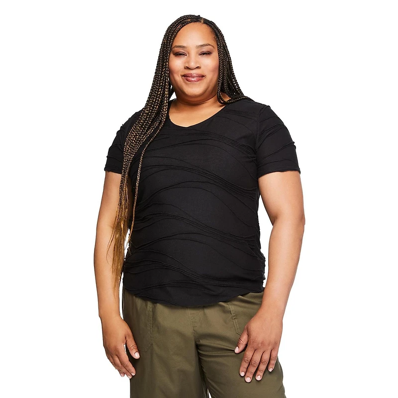 T-shirt à manches courtes avec texture ondulée Iyla Plus pour femmes Tailles 1X-4X