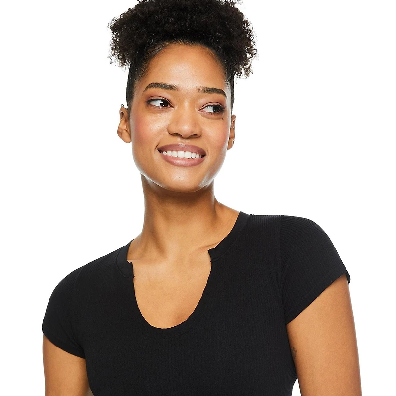 No Boundaries Women's Seamless Tee