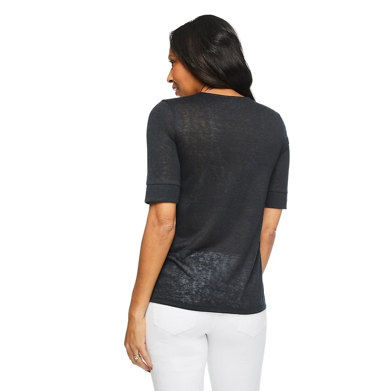 Iyla Women's Hacci Fooler Top