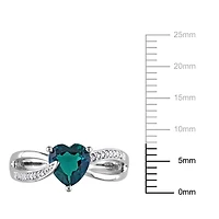 Bague croisée Tangelo avec émeraude synthétique de forme cœur 1 CT PBT et accents de diamants en argent sterling