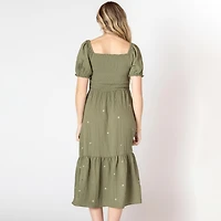 Devoted robe à manches courtes bouffantes