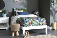 South Shore Vito Solid Wood Platform Bed