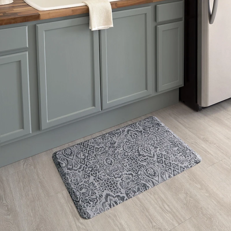 Mohawk Home - Tapis de cuisine gris de 45,7 cm × 76,2 cm (1 pi 6 po × 2 pi 6 po) Damask Nouveau