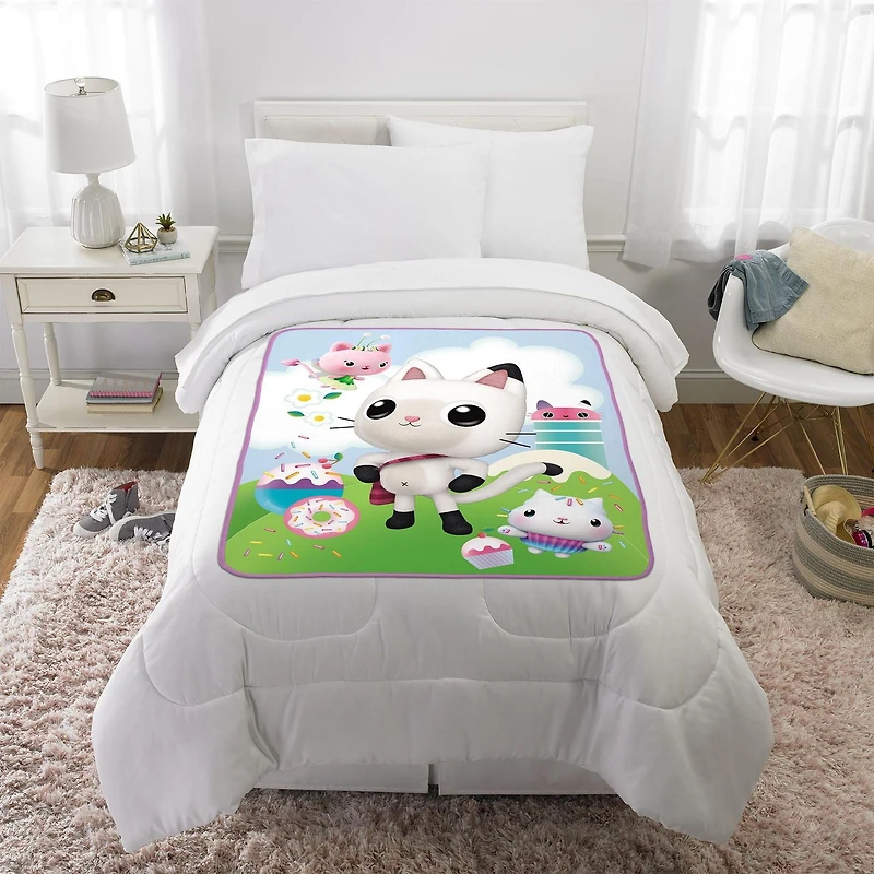 Gabby's "Sprinkle Treats" Silk Touch Throw