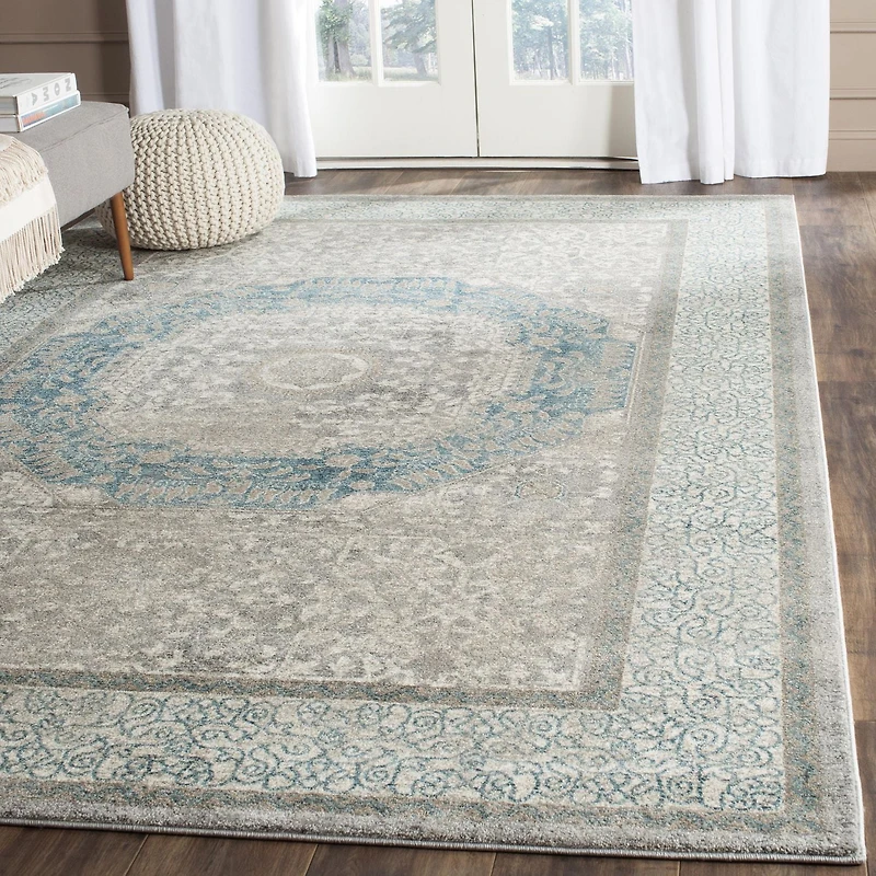 Safavieh Sofia Waylon Geometric Bordered Area Rug