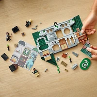 LEGO Harry Potter La bannière de la maison Serpentard 76410 Ensemble de construction (349 pièces)