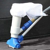 Aspirateur de spa Mainstays avec poteau à 5 sections Idéal pour les petites piscines et les spas