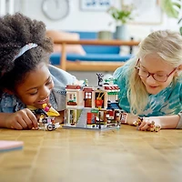 LEGO Creator Downtown Noodle Shop 31131 Toy Building Kit (569 Pieces)