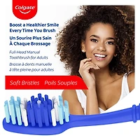 Paquet écono de 4 brosses à dents souples Colgate Extra Clean Paq. de 4