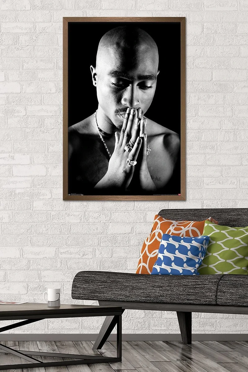 Tupac - Praying Wall Poster, 14.725" x 22.375"