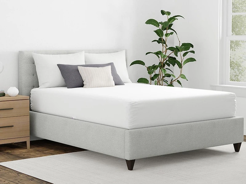 AllerEase Maximum Waterproof, Allergy and Bedbug Zippered Mattress Protector, Maximum Allergy Protection