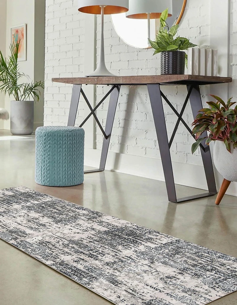 ECARPET Claudia 2'2" x 7'7" Traditional Runner Rug for Living Room, Bedroom, Dining Room, Entrance, Hallway and More.