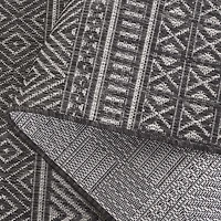 SAFAVIEH Beach House Jolanta Geometric Indoor/Outdoor Area Rug