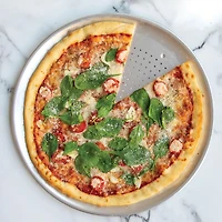 Nordic ware Pizza Crisper, Pizza Crisper