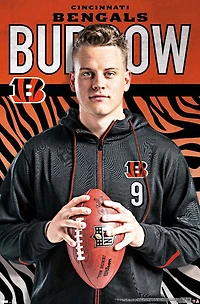 NFL Cincinnati Bengals - Joe Burrow Pose 20 Wall Poster, 22.375" x 34"
