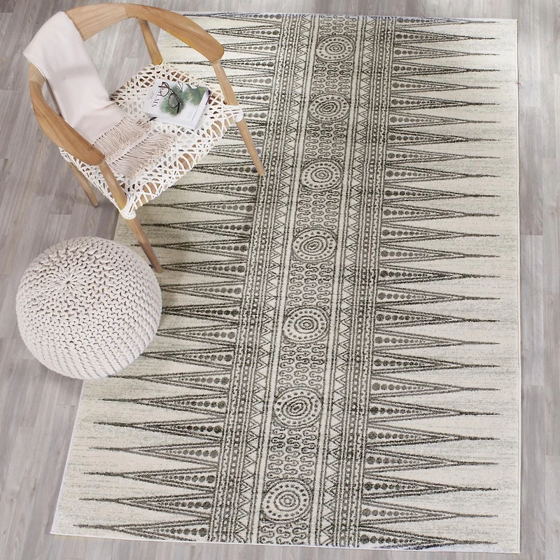 Safavieh Evoke Keisha Abstract Geometric Area Rug