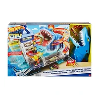 Hot Wheels Track Set and 1:64 Scale Toy Car, City Shark Escape, Multi-Level Playset